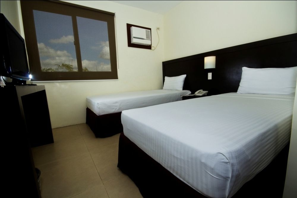 Mango Suites Tuguegarao City Bagian luar foto