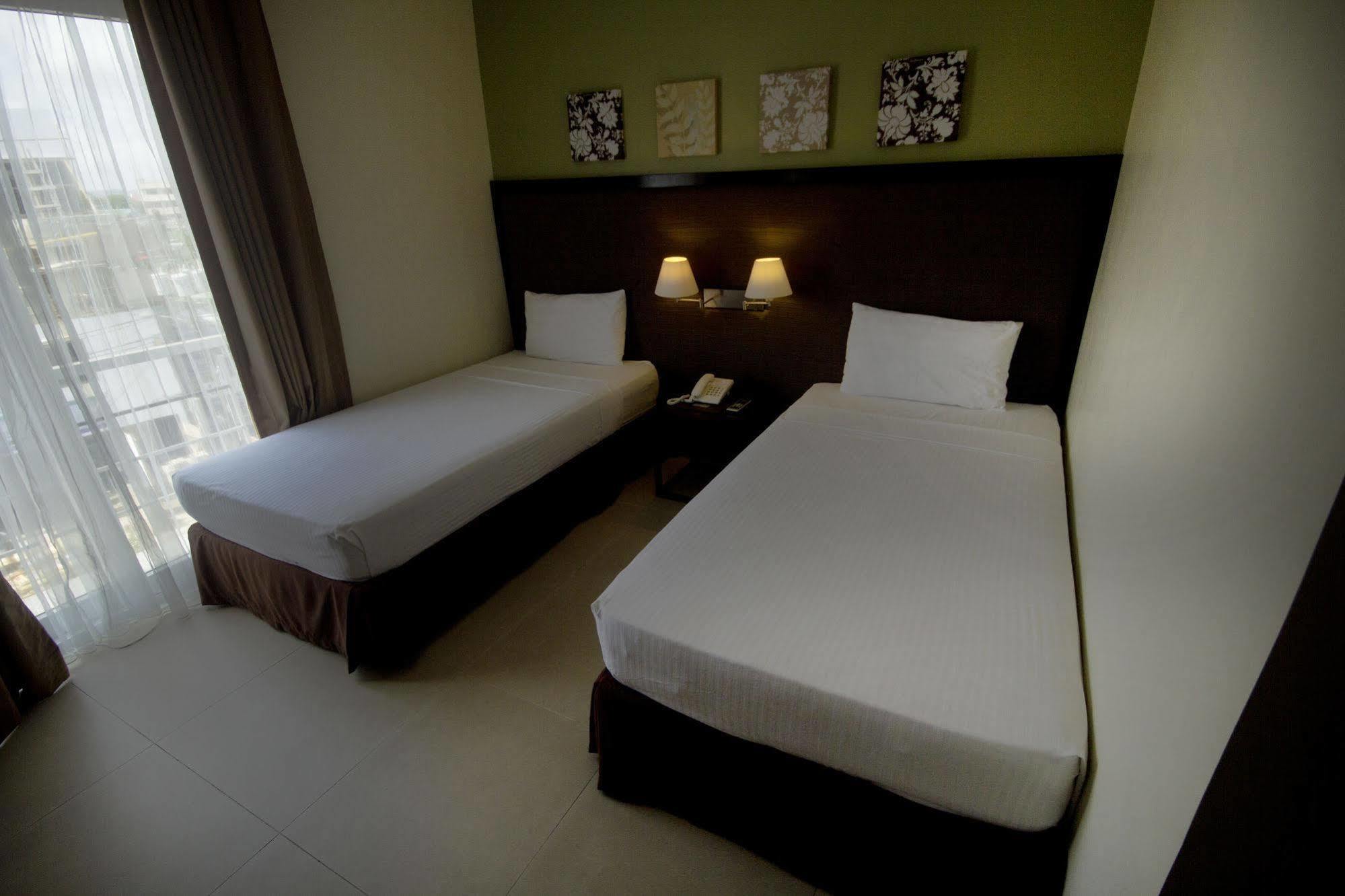 Mango Suites Tuguegarao City Bagian luar foto