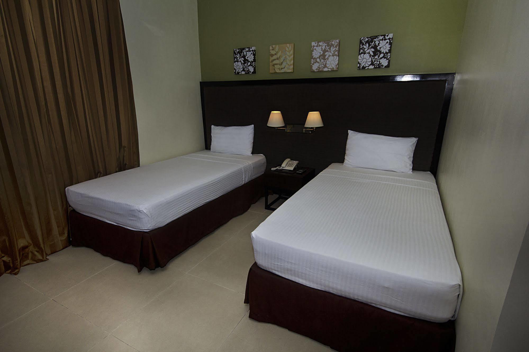 Mango Suites Tuguegarao City Bagian luar foto