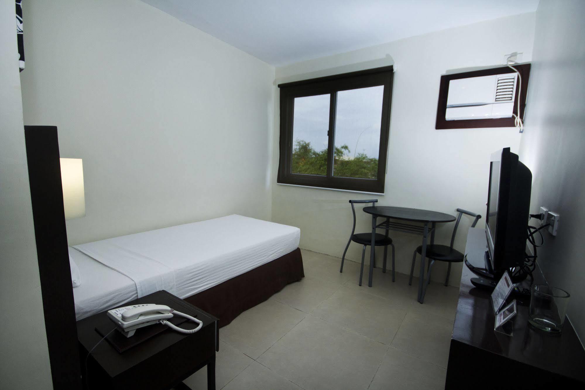 Mango Suites Tuguegarao City Bagian luar foto