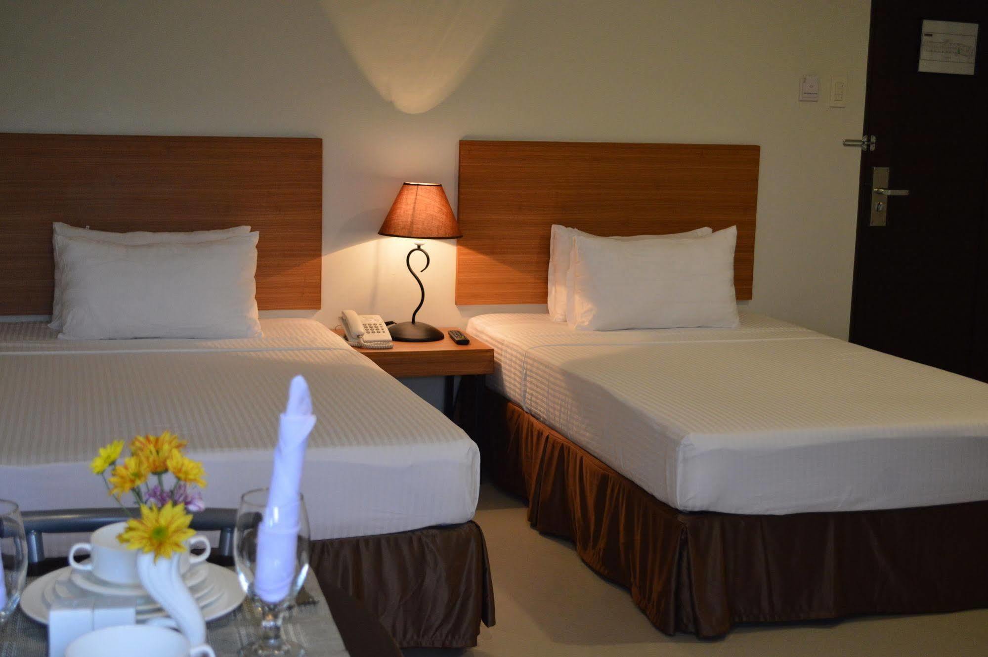 Mango Suites Tuguegarao City Bagian luar foto